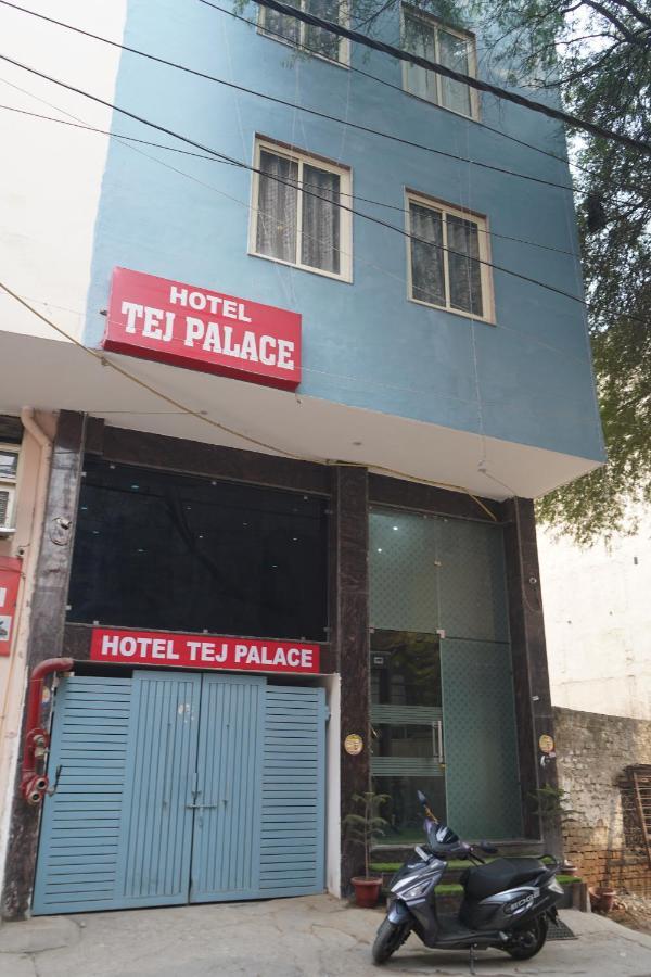 Hotel O Tez Plaza Nova Deli Exterior foto